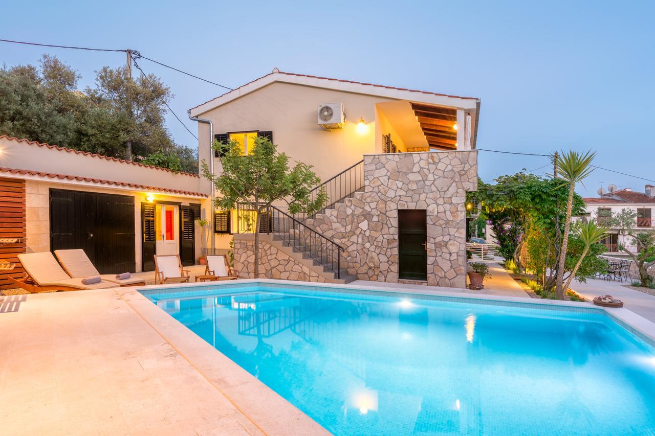 טרוגיר Villa Verandah מראה חיצוני תמונה